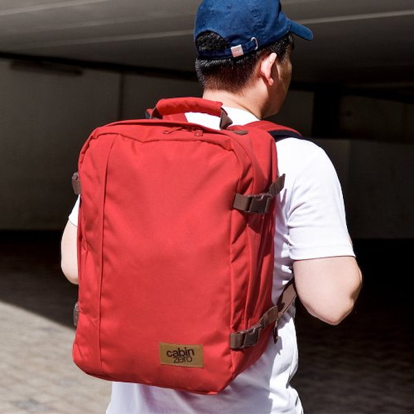 キャビンゼロクラシックバックパック 36L ロンドンレッド