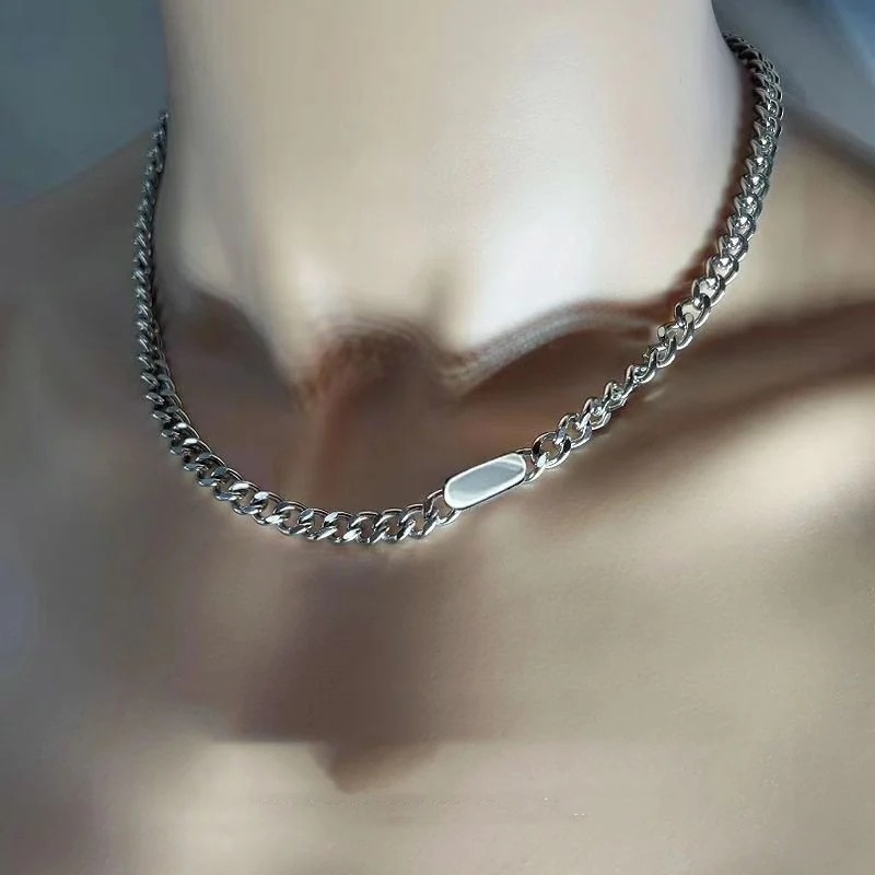 ネックレス ステンレス 流行りシンプル 韓国ネックレス オシャレヒップホップアクセサリー 男女兼用鎖骨チェーン