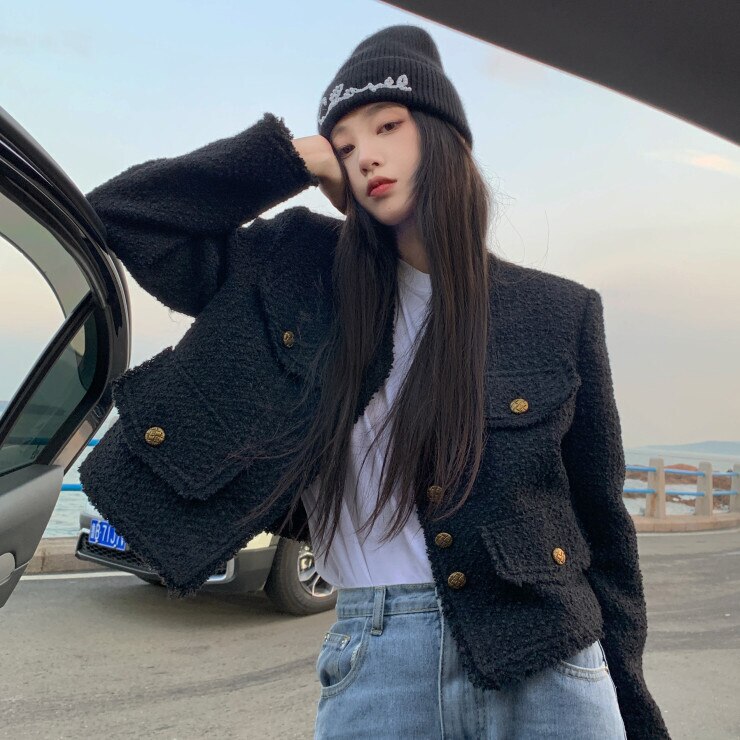 アウター レディース ジャケット コート クロップド クロップド丈 ショート ショート丈 袖あり 長袖 襟なし 前開き かわいい 可愛い 大人 大人可愛い 大人女子 おしゃれ お洒落 クール