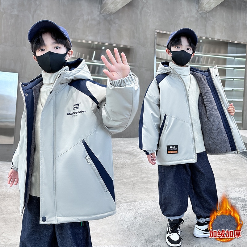男の子の冬用ベルベットコットンコート中型と大型の子供用厚く暖かいオーバーコート男の子のトレンディな冬のトップハンサムなスタイル