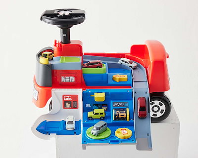 他サイト： アイデス 1才から乗れる！　トミカ変形ドライブピット トミカヘンケイドライブピットの商品画像