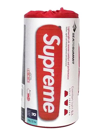 Qoo10] Supreme シートゥーサミットコラボスリーピングマッ : メンズ