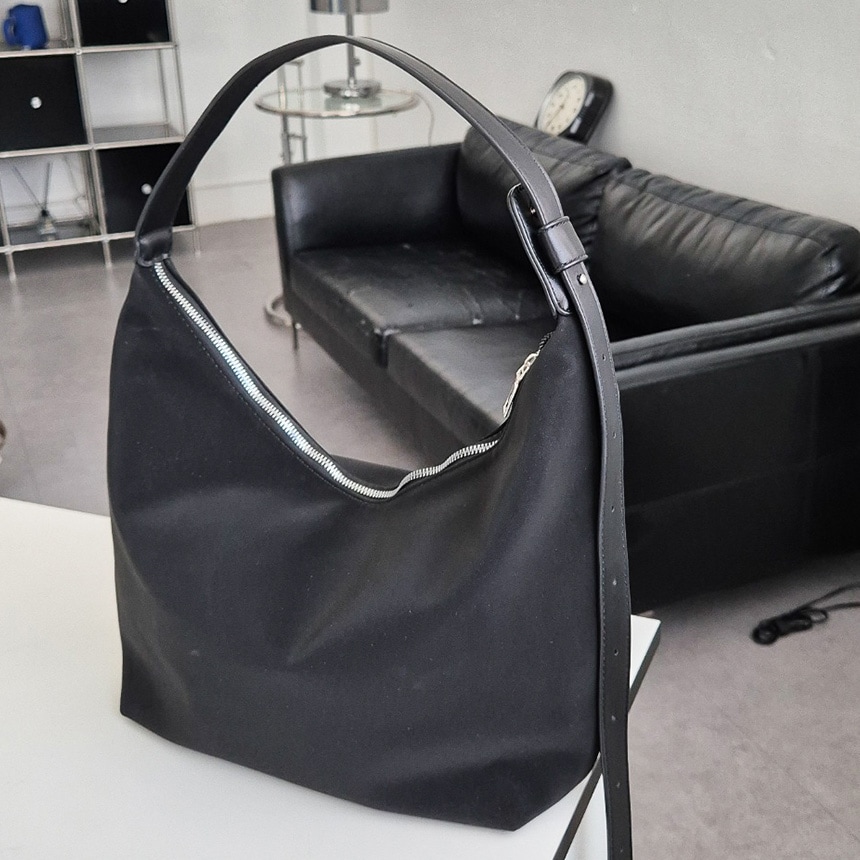 ボルン·ショルダーバッグ