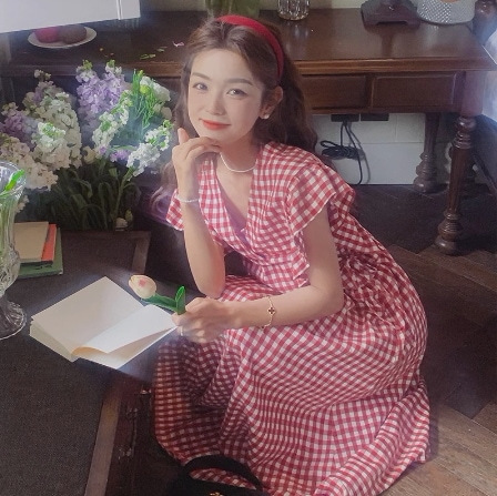 ギンガムチェック ワンピース ロング ロング丈 フレンチスリーブ Vネック フリル 快適 着心地 かわいい 大人可愛い きれいめ シンプル カジュアル 大人 上品 おしゃれ お洒落 レトロ 大人女子