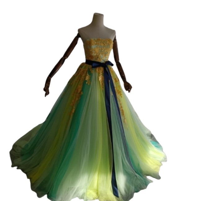 上品！カラードレス グリーン ベアトップ グラデーション イエロー 繊細レース ベルト ソフトチュール 花嫁