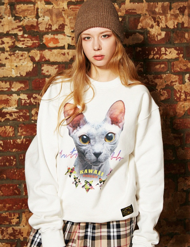 送料無料 ユニーセックスKAWAII KONEKO SWEATSHIRTS [IVORY]