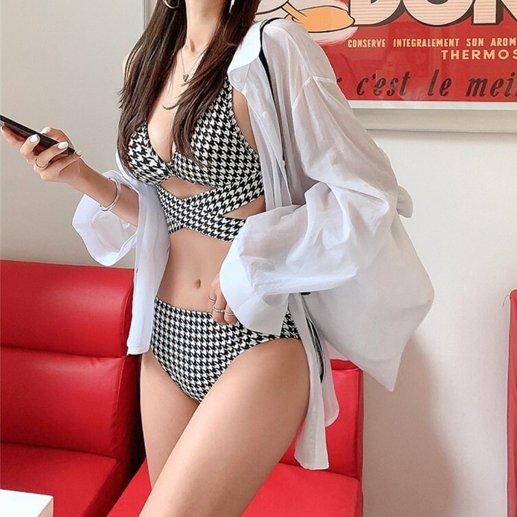 水着 スイムウェア 三角ビキニ セクシービキニ セパレート 三角 クロス クロスバンド ウエストマーク 胸元 谷間 谷間魅せ 盛れる 小胸 セット 上下セット 2点セット かわいい 大人可愛い きれい