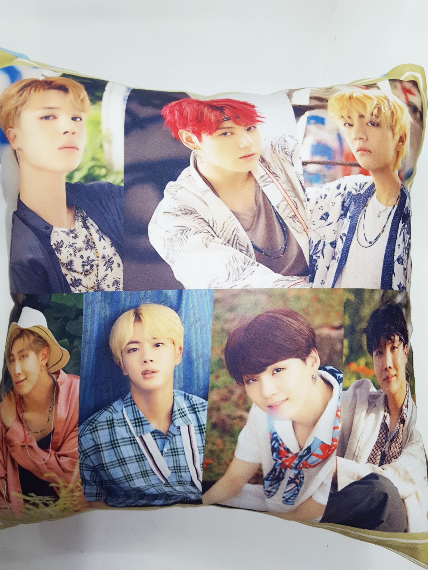 [BTS] 防弾少年団 [BTS] 15 x 15 cm クッション [並行輸入] 6,552円