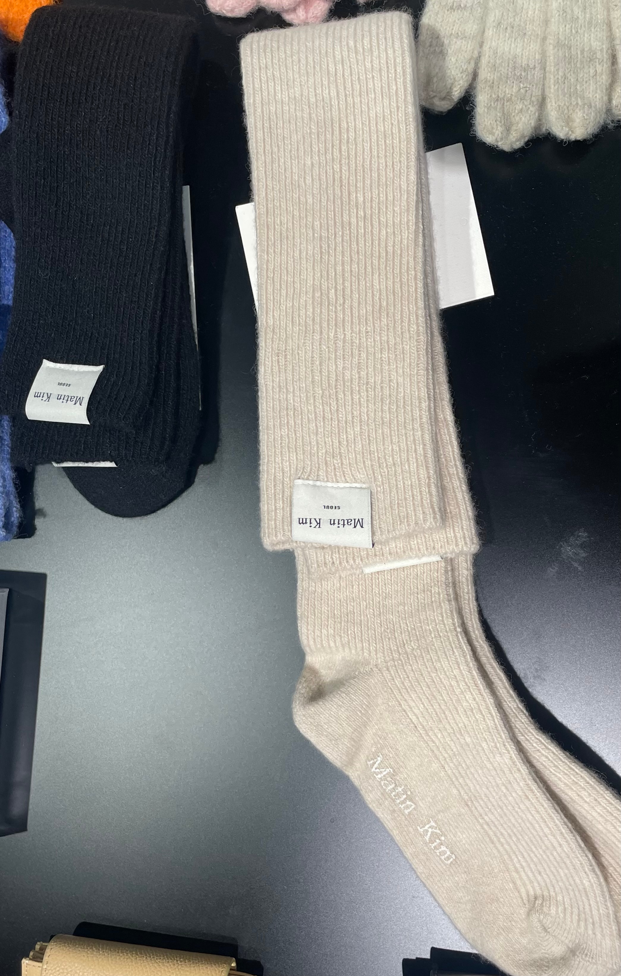 Matin)WOOL BLENDED OVER KNEE SOCKSニーソックスの上に混紡されたウール