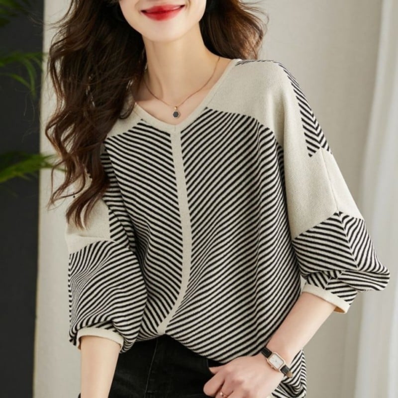 【クラシックに上品】 体型をカバー Vネック ランタンスリーブ シンプル Tシャツ レディース