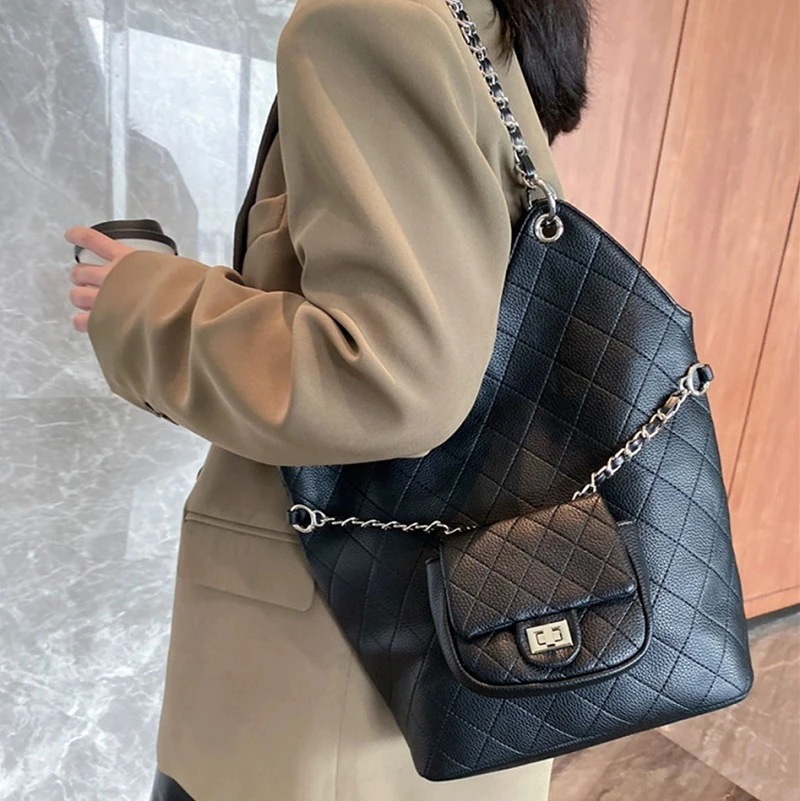 レデイースバッグトートバッグショルダーバッグ2024春新作大容量A4本革レザー２点セット通勤通学２カラー30%までに制限