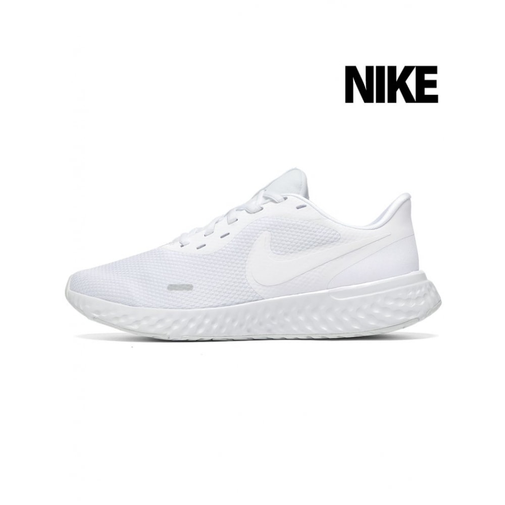 ナイキレボリューション 5 スニーカーランニングシューズ BQ3204-103