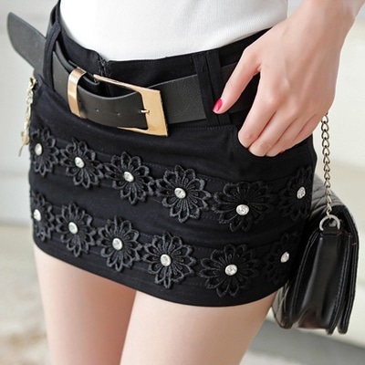 3154.ミニ丈 セクシーなタイトスカート（花柄 ブラック）2019 春夏 ミニスカ 無地