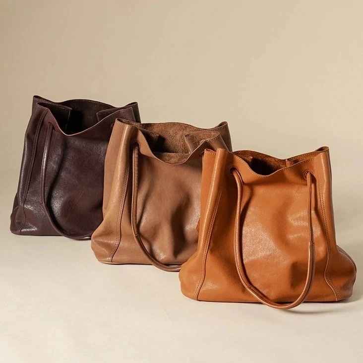 【急速出荷!】レディースバッグ 本革 牛革 24 百掛け のレトロな 百掛け 大容量 ショルダーバッグ トートバッグ 5,045円