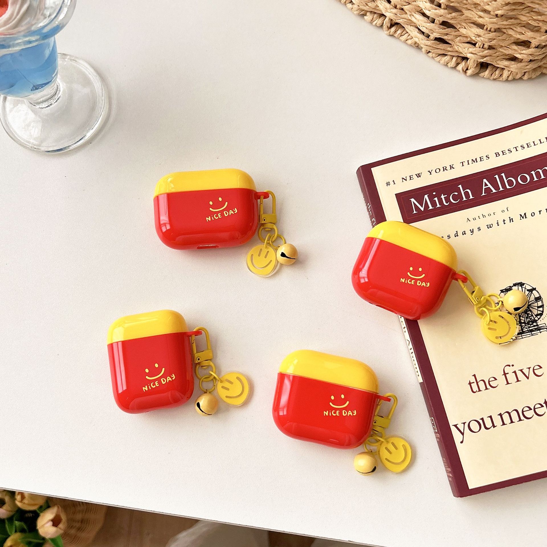 【20点セット】【送料無料】アップルAirpods 4世代Bluetoothイヤホン保護カバーPro 23世代カートゥーンスクラブソフトケースかわいいストラップ