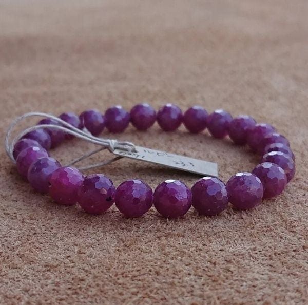 ブレスレット レディースアクセサリー アクセサリー ファッション ルビー 宝石の女王 深い赤 素敵 25,893円