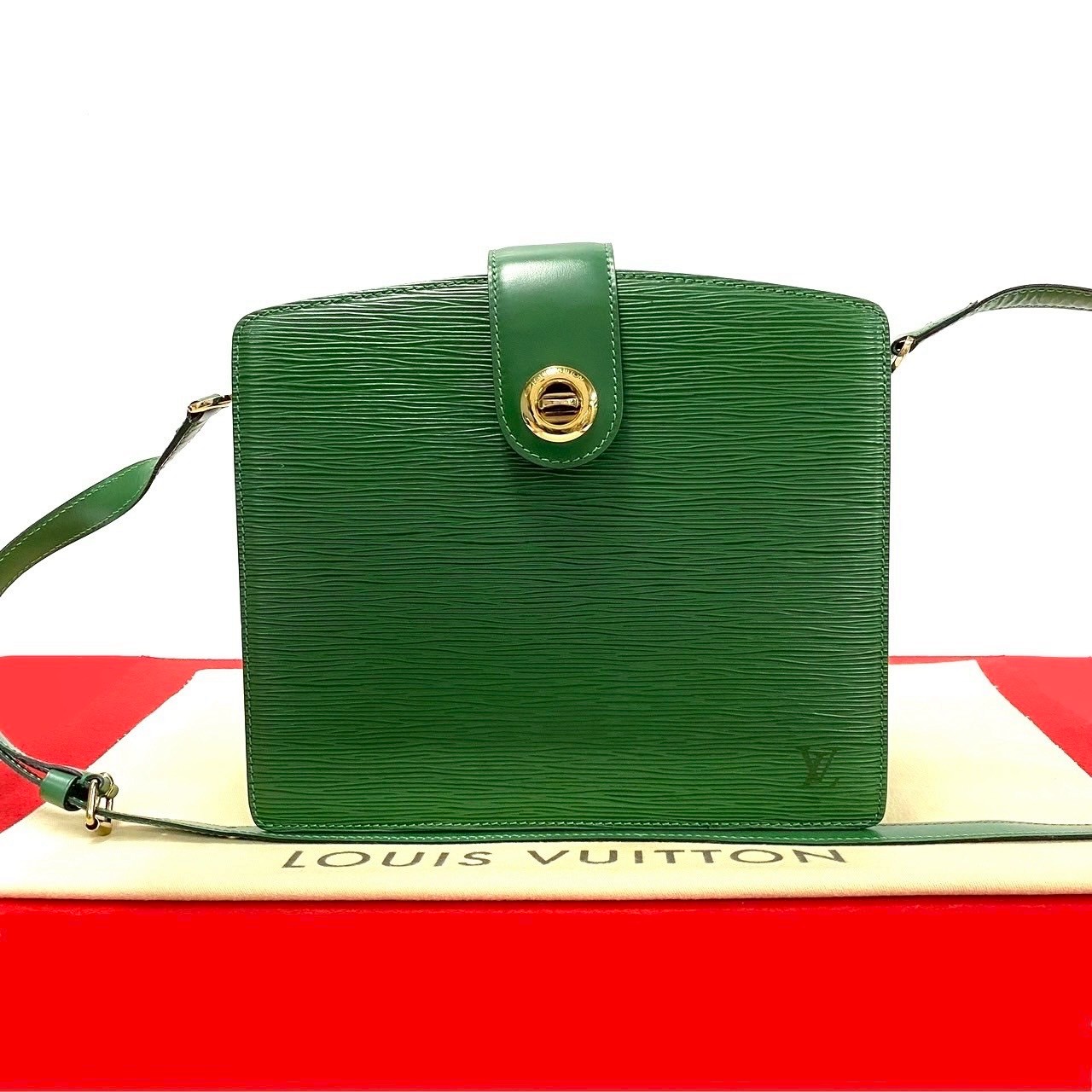 ヴィンテージ カプチン エピショルダーバッグ エピレザー グリーン 26678