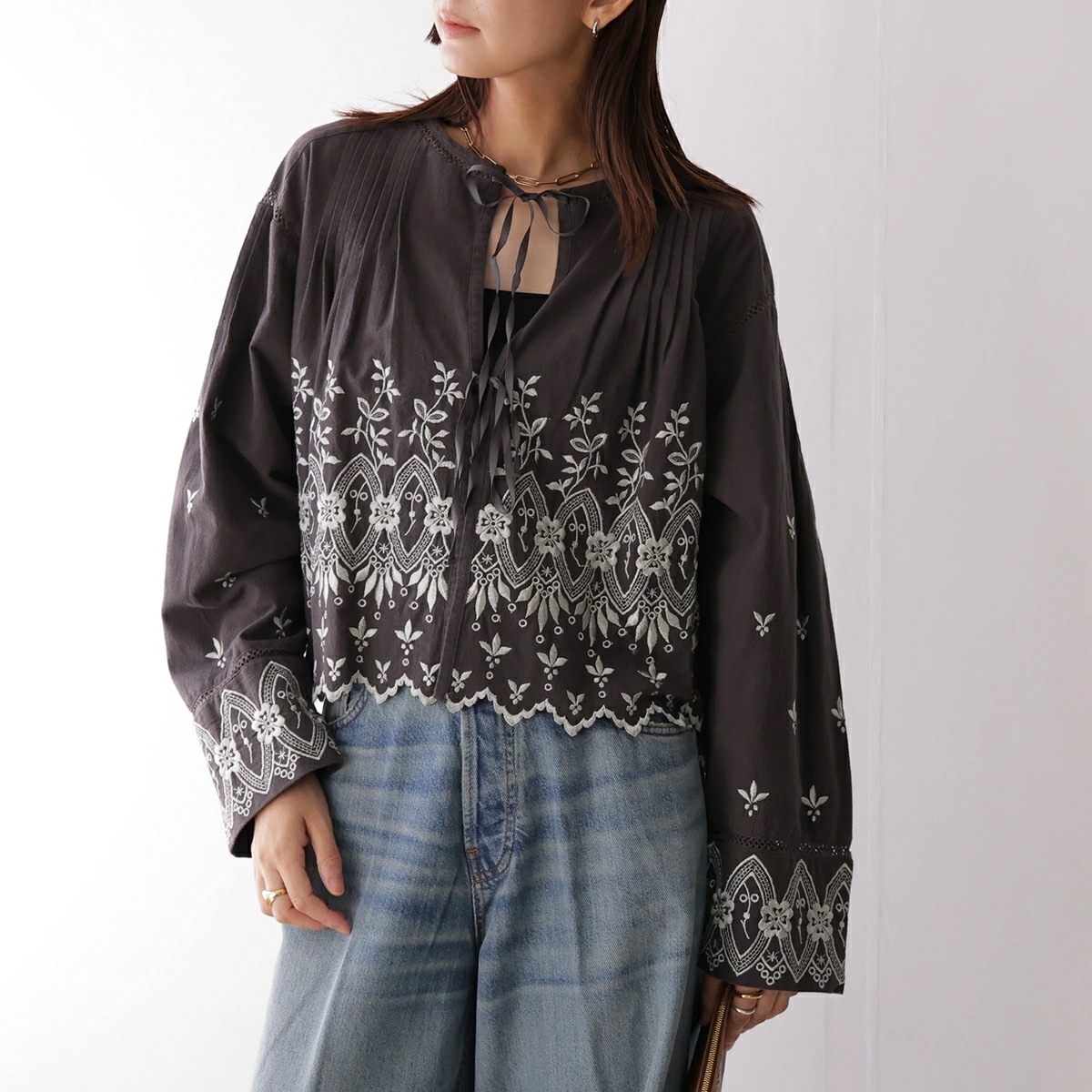 ne Quittez pas ヌキテパ ブラウス Crimp Cotton Anglaise Embroidery Top 010152WH1 レディース コットン 刺繍 長袖 CHARCOAL