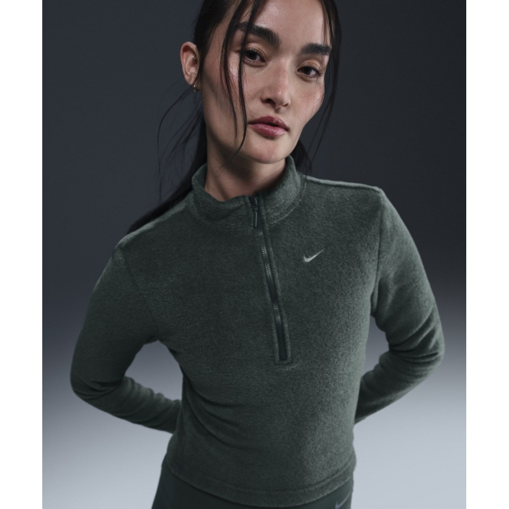 NIKE フェニックスハーフジップアップロングスリーブトップ W-ビンテージグリーン:バイコースタル/FV8029-338
