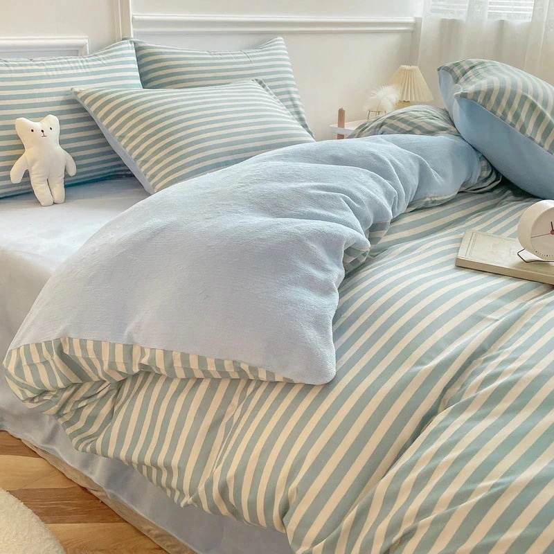 急速出荷韓国ファッション 4点今週の割引は 25% オフですセットアップ 布団セット寝具 ベッドカバー布団カバー 布団カバーセットシングルふわふわ 厚手 裏起毛 布団カバー ベッドカバー 枕カバー 毛