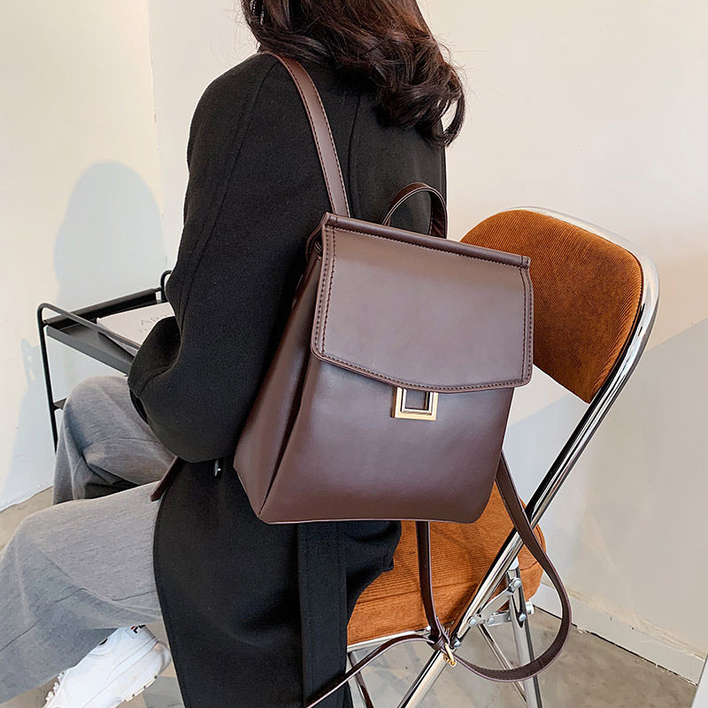 2024新作 シンプル 百掛け レトロ 旅行バッグです おしゃれ OL通勤 リュック 流行り 百掛け 高級感 質感 バックパック 母の日 バックパック 人気商品 5,024円