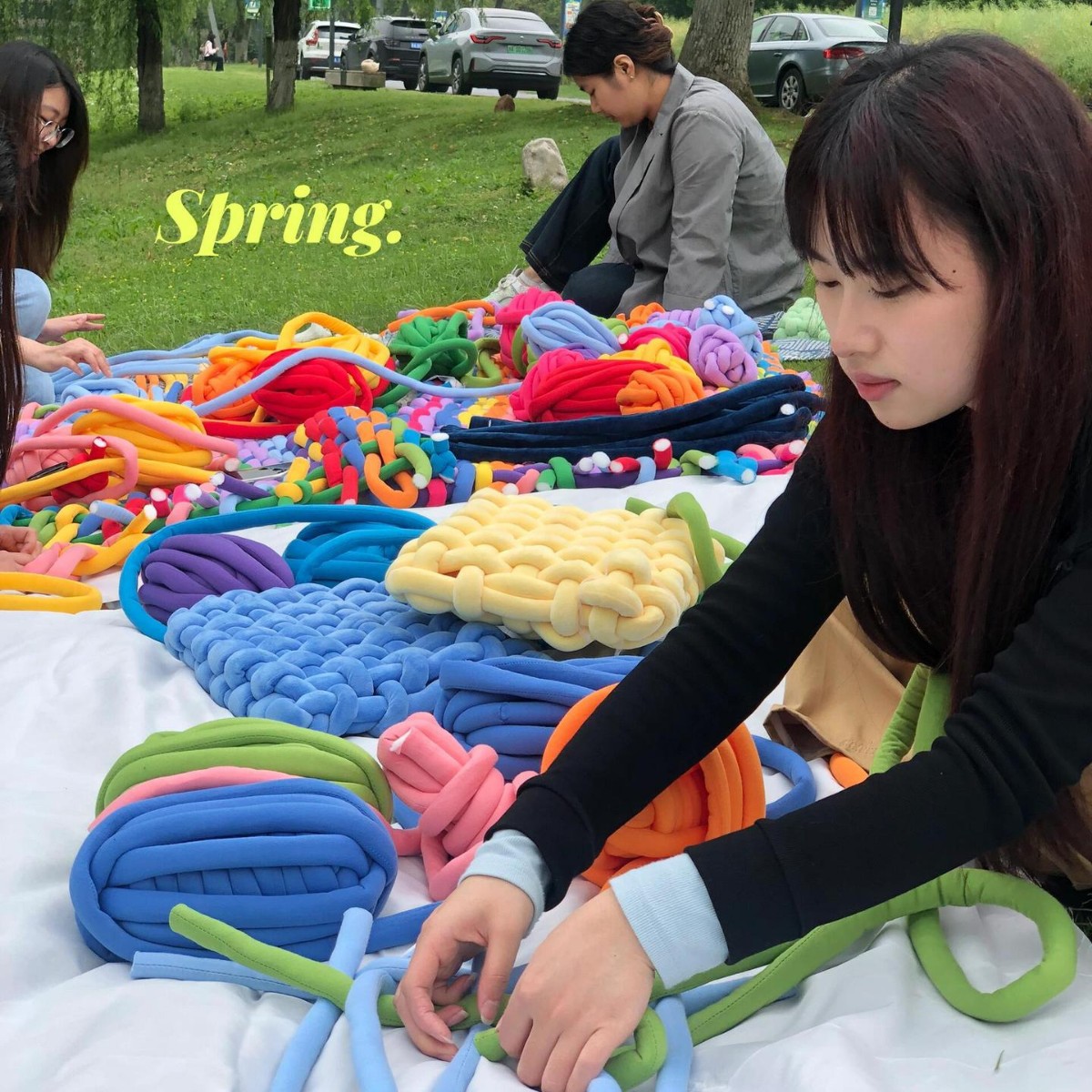 カスタマイズされたホットセラーのハンドニットバッグクロスストリップかぎ針編みバッグアイスランドの厚いウールの手nitバッグ 16,002円