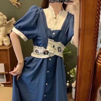 ロマンチックな宮廷ワンピース女性夏新ブルーアートスタイルミルク甘スカート小人数デザイン感