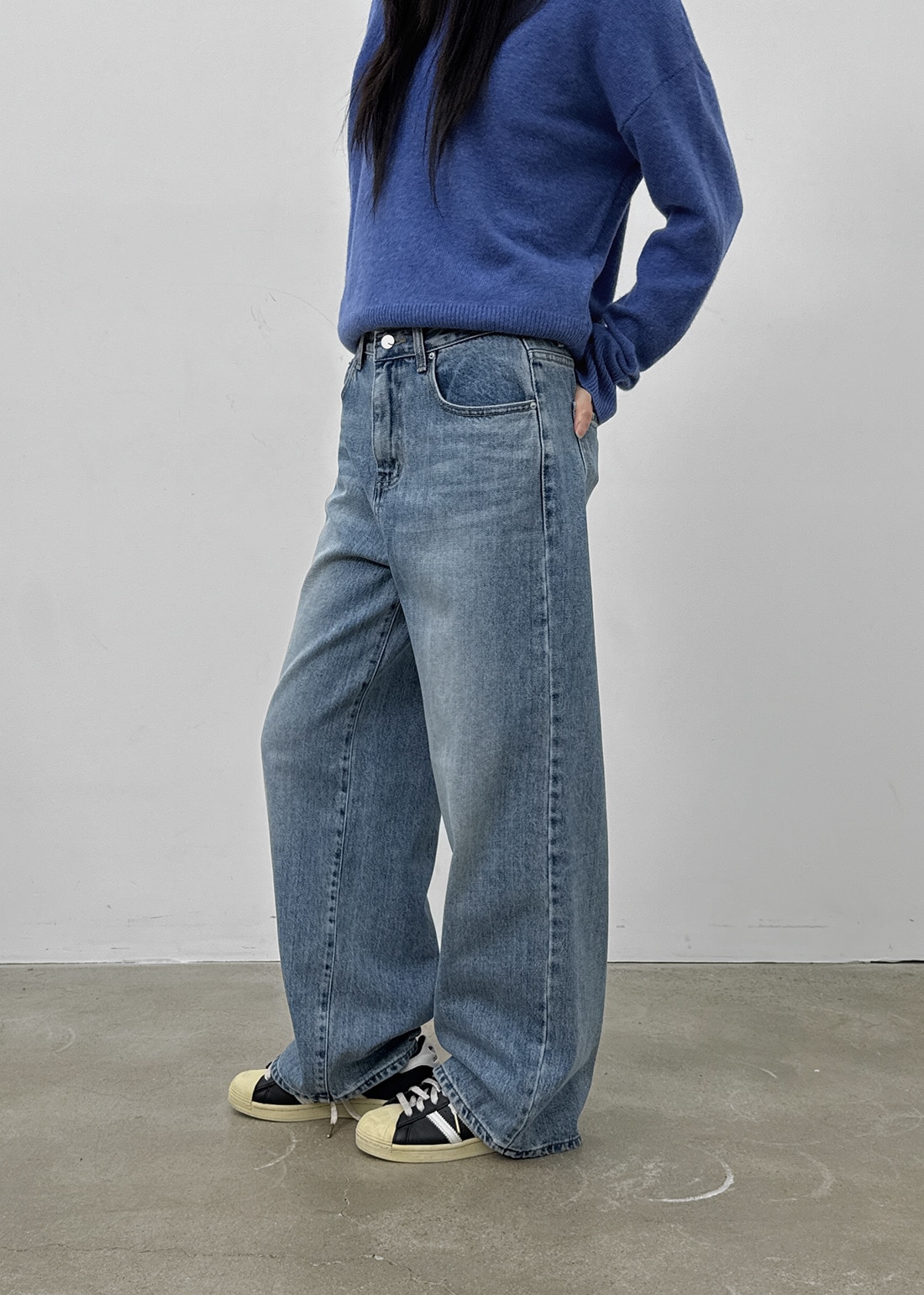 ジュレットセミウォッシュワイドデニムパンツ