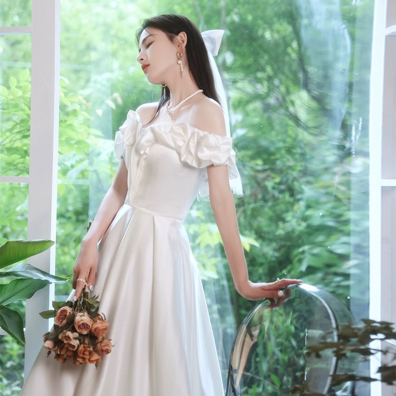 ウエディングドレス 結婚式 白 二次会ワンピース フォトウエディング ビーチフォト花嫁ドレス 披露宴 ロングドレス 演奏会 Aライン