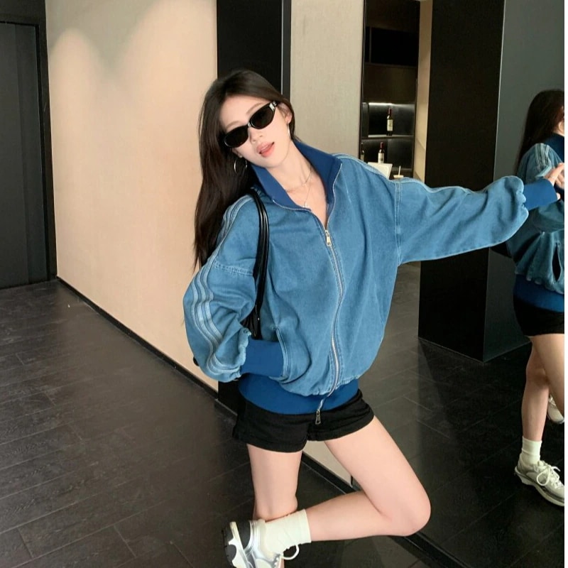 スポーティ×アメカジの絶妙バランス デニムジャケット スタジャン レディース 春 トラック アウター 3本ライン ジップアップ ブルゾン アメカジ ゆったり レトロ カジュアル スポーティ