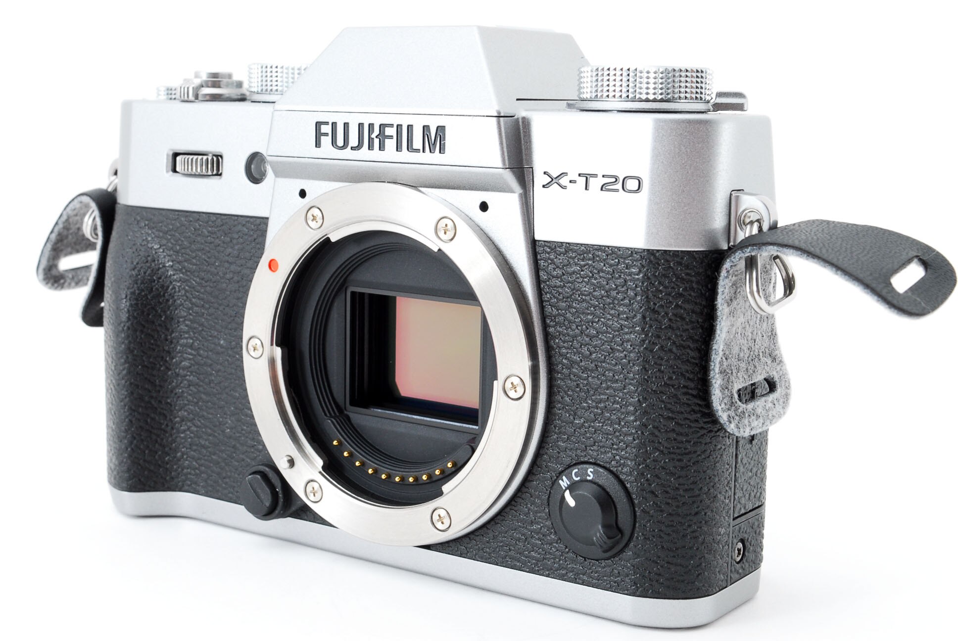 【中古】フジフィルム Fujifilm X-T20 ボディ シルバー 美品 小型軽量ボディ&Wi-Fiでスマホへ転送 SDカード付き