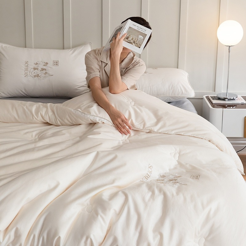 100本の新疆長絨綿李官奇70%大豆被冬布団厚く保温純綿春秋被芯 17,080円