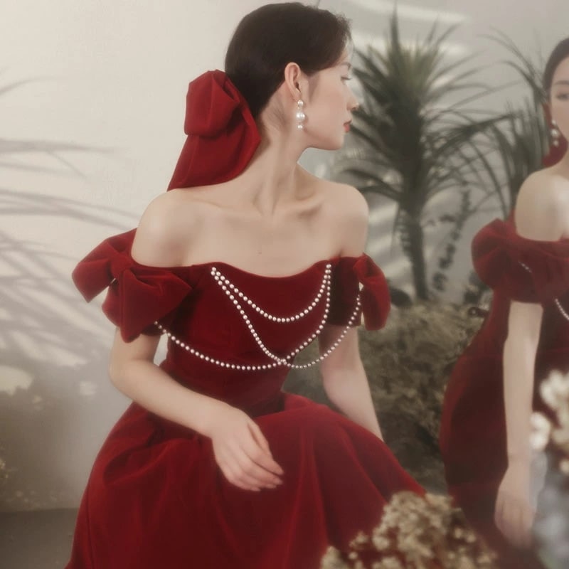 カラードレス ロングドレス 赤 ベルベット 花嫁 二次会ドレス ウェディングドレス 発表会 演奏会 パーティードレス Aラインドレス ワインレッド ウエディングドレス パール 結婚式 イブニングドレス