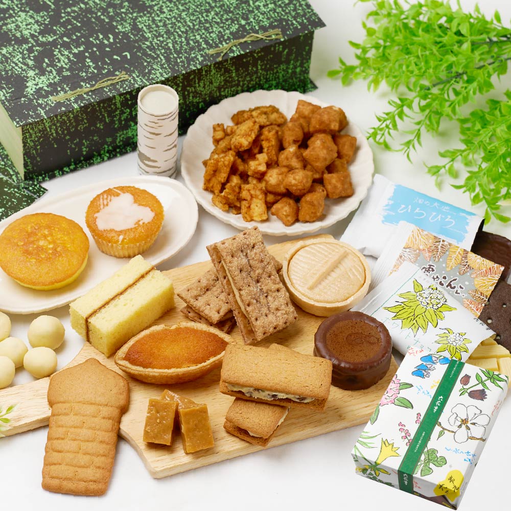 六花亭 詰め合わせ 十勝日誌 ギフト プレゼント 贈り物 バターサンド キャラメル バターケーキ ビスケット クッキー お中元 御中元 5,358円