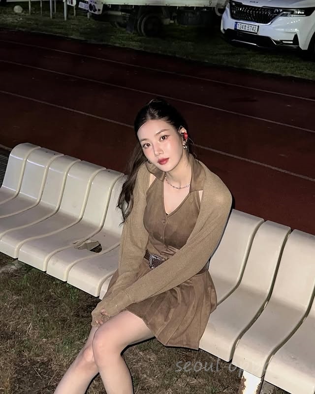 KOREA [ noirmute ] SUEDE PLEATED HALTER DRESS CARDIGAN SET (BELT SET)