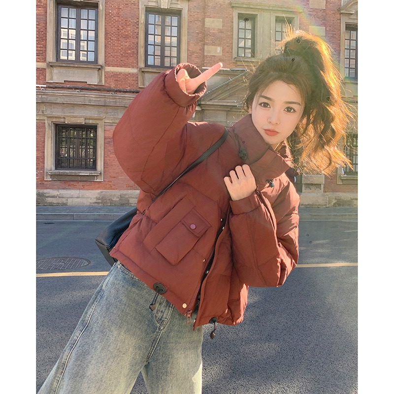 冬の女性のための韓国風赤いスタンドカラーカジュアルショートダウンジャケット小さな厚く暖かいパンジャケット