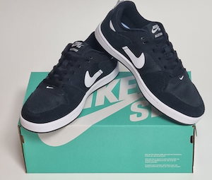 N*ke SB スタイル スケートボード ローカット スニーカー ブラック ホワイト メンズ カジュアル シューズ