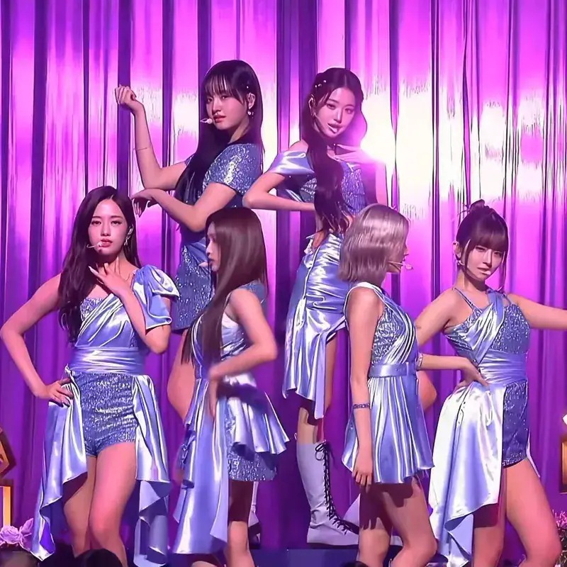 パフォーマンス衣装ダンスiveと女性歌手ダンスパフォーマンス衣装シルバードレス