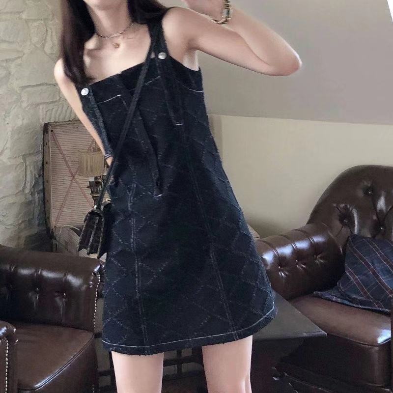 デニムスカートサスペンダーレトロデニムサスペンダースカートレディースサマーデザインドレススタイル小さなサスペンダースカート