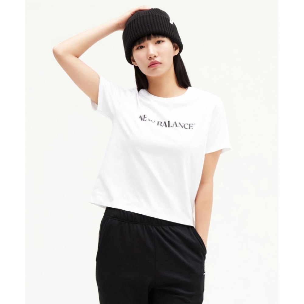 ニューバランス NBNEE2W412/女性用エッセンシャルベーシック半袖Tシャツ (ホワイト)