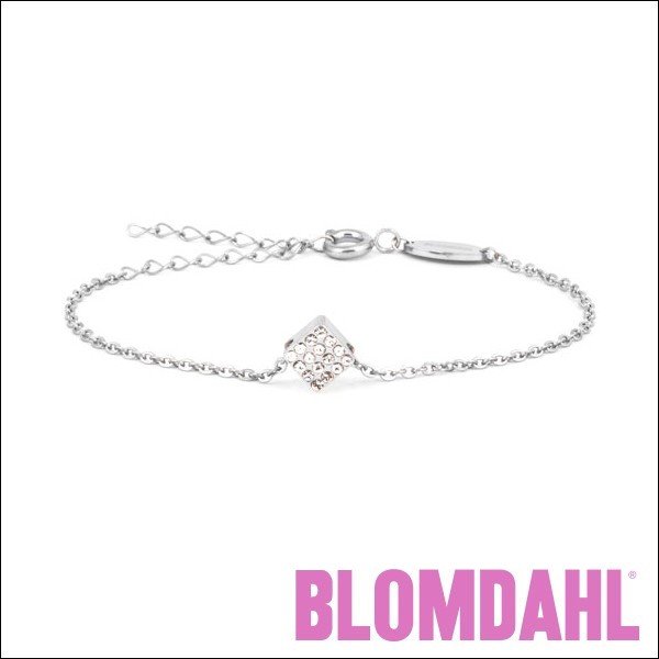 ピアス　ブレスレット シルバー ブリリアンススクエア クリスタル 8mmBLOMDAHL ブロムダール ピアス ブレスレット シルバー ブリリアンススクエア クリスタル 8mm