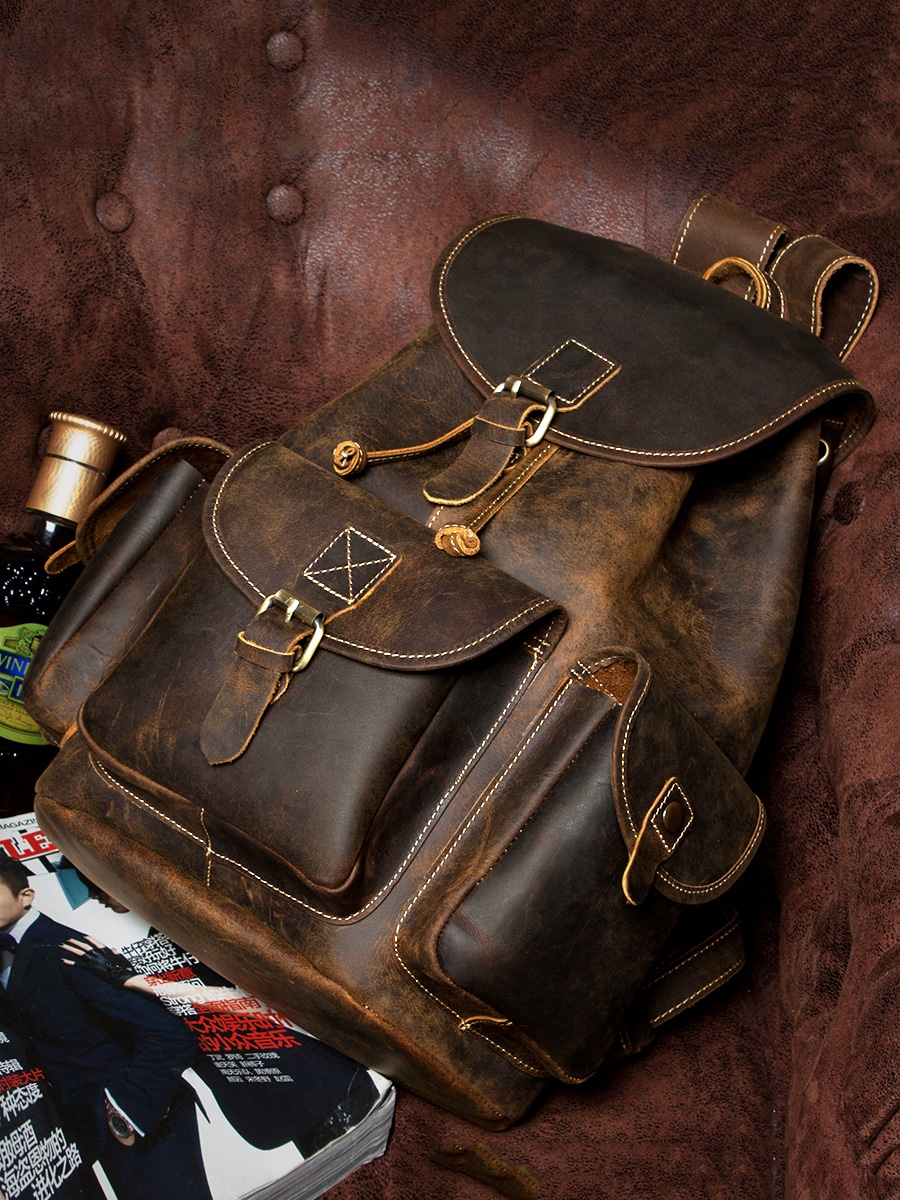 レトロな潮の手制牛革のリュックサック男性の本革ランドセル女性の屋外旅行リュックサックコンピュータバッグ