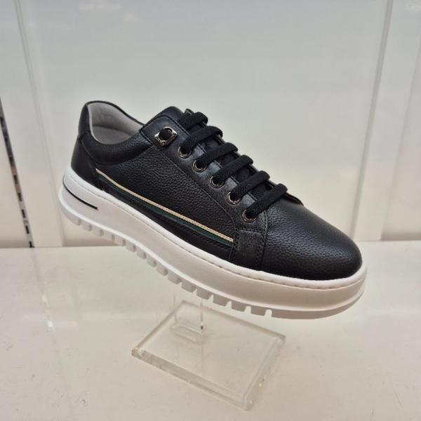 HC11 牛革 メンズ スニーカー A6T7U5P1319 (45329999)