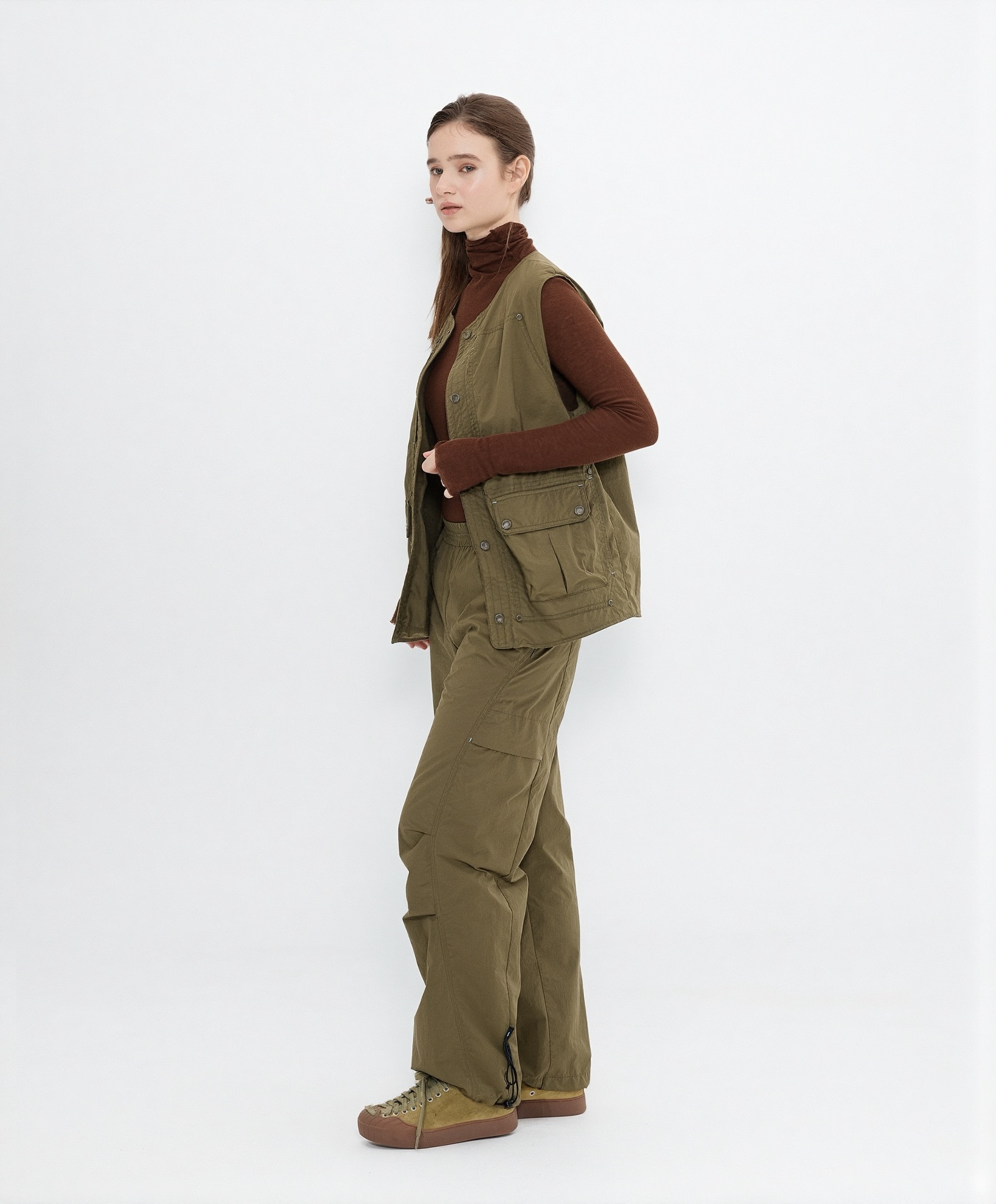 838 CURVED STRING PANTS_WOMEN [KHAKI]