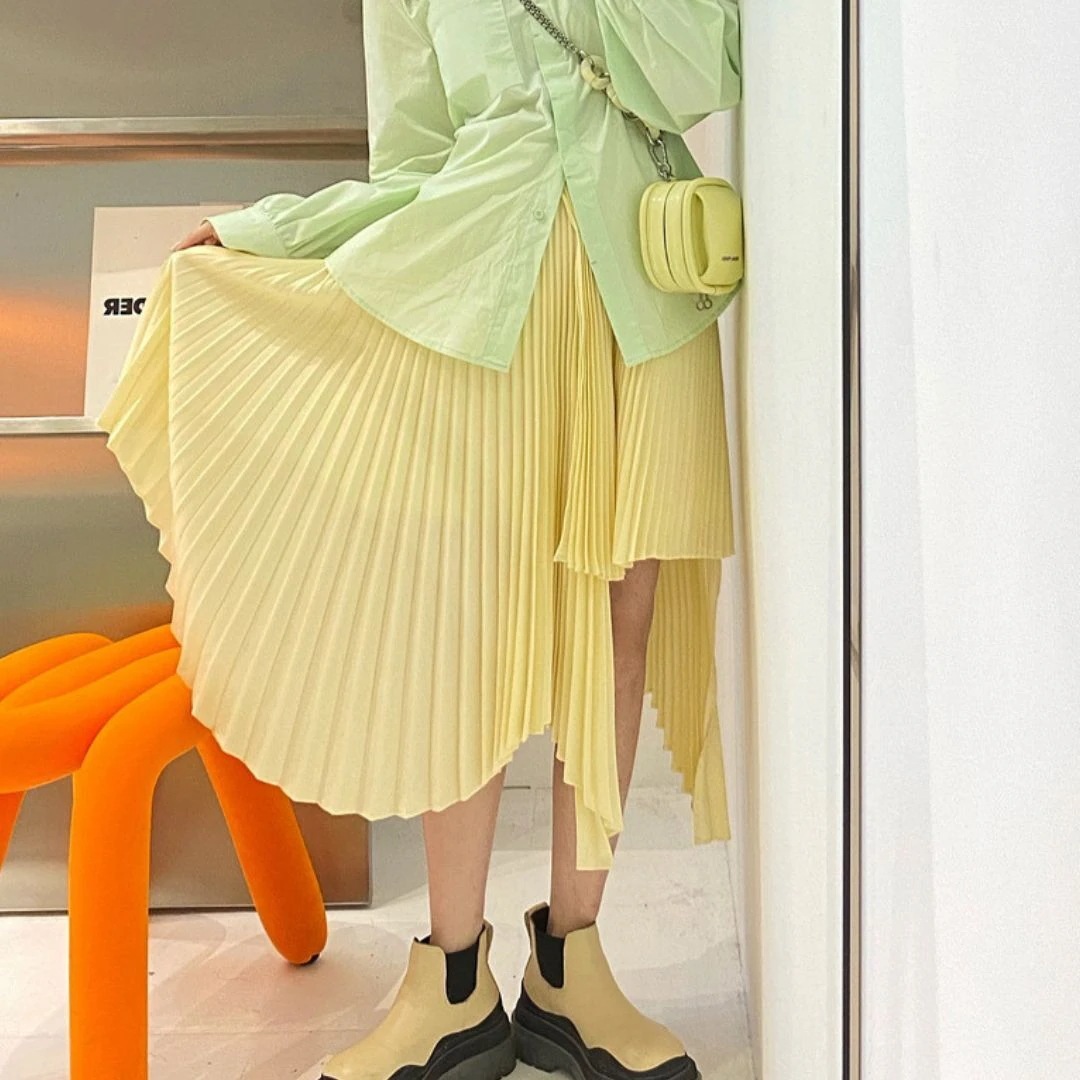 スカート ボトムス プリーツスカート ひざ丈 ミモレ丈 ロング 人気 アシンメトリー 変形デザイン アンバランス イレギュラー プリーツ スリット 透け感 シアー かわいい 大人可愛い シンプル 6,260円