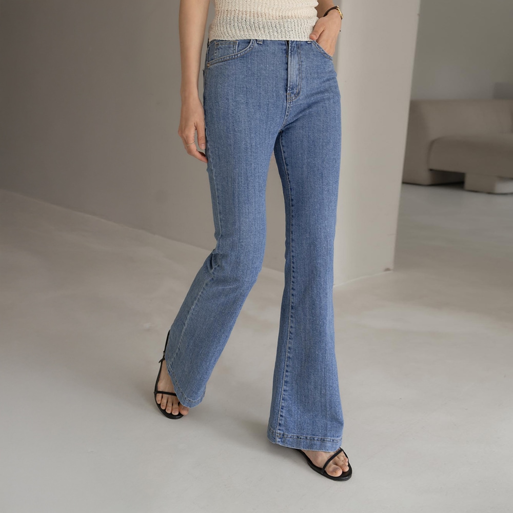 モリエルスパンブーツカットデニムパンツ 7,300円