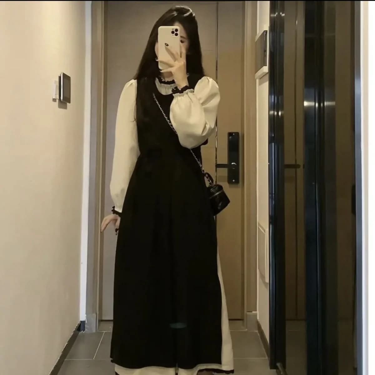 ハイエンドのカスタマイズ-プラスサイズの脂肪ミリメートルレトロフレンチニッチデザインレーススプライシングドレス女性の秋のレイヤードミッドレングススカート