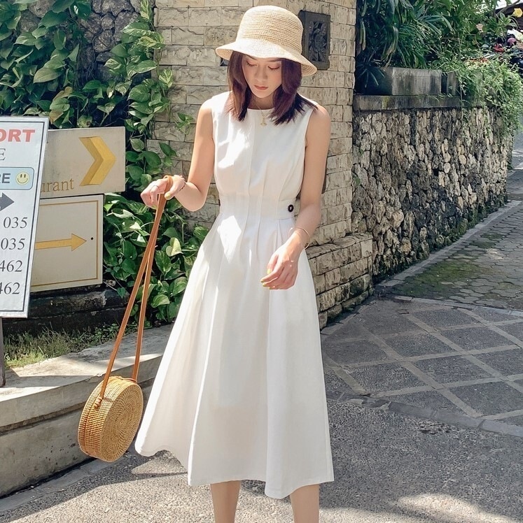 ワンピース フレアワンピース ワンピドレス 膝下 ミモレ丈 袖なし ノースリーブ ラウンドネック かわいい 大人可愛い きれいめ シンプル 大人 上品 おしゃれ 大人女子 こなれ感 セクシー