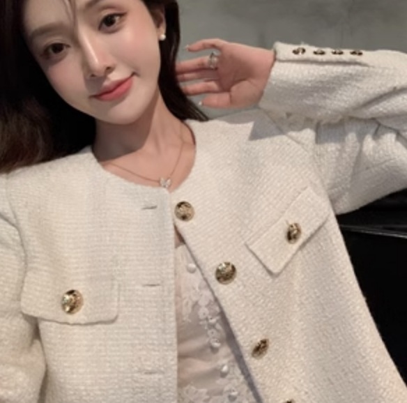 ジャケット 上着 長袖 かわいい 大人可愛い きれいめ シンプル カジュアル 大人 上品 おしゃれ お洒落 大人女子 こなれ感 個性的 主役級 存在感 美容師 メイクアップアーティスト ネイリスト