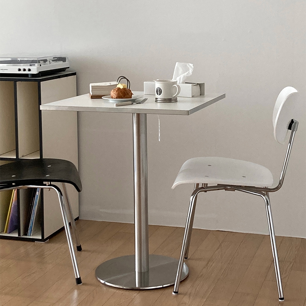 シルヴェンスクエアテーブル 韓国インテリア ホワイト シルバー ミニマル 食卓 座卓 ダイニングテーブル ソファーテーブル アルミニウム 60x60x73.5cm